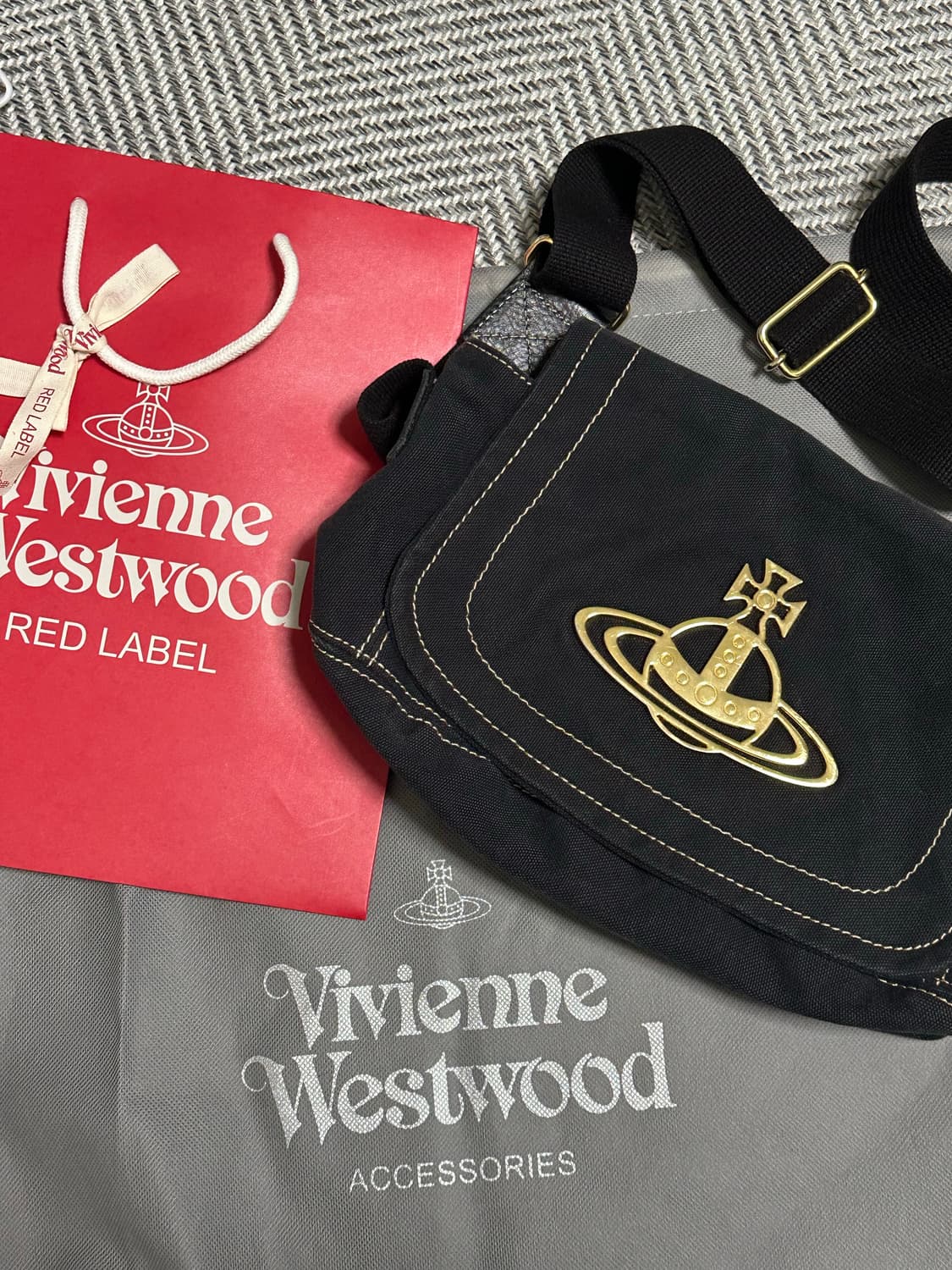 비비안웨스트우드 빈티지캔버스 크로스백 상품이미지1