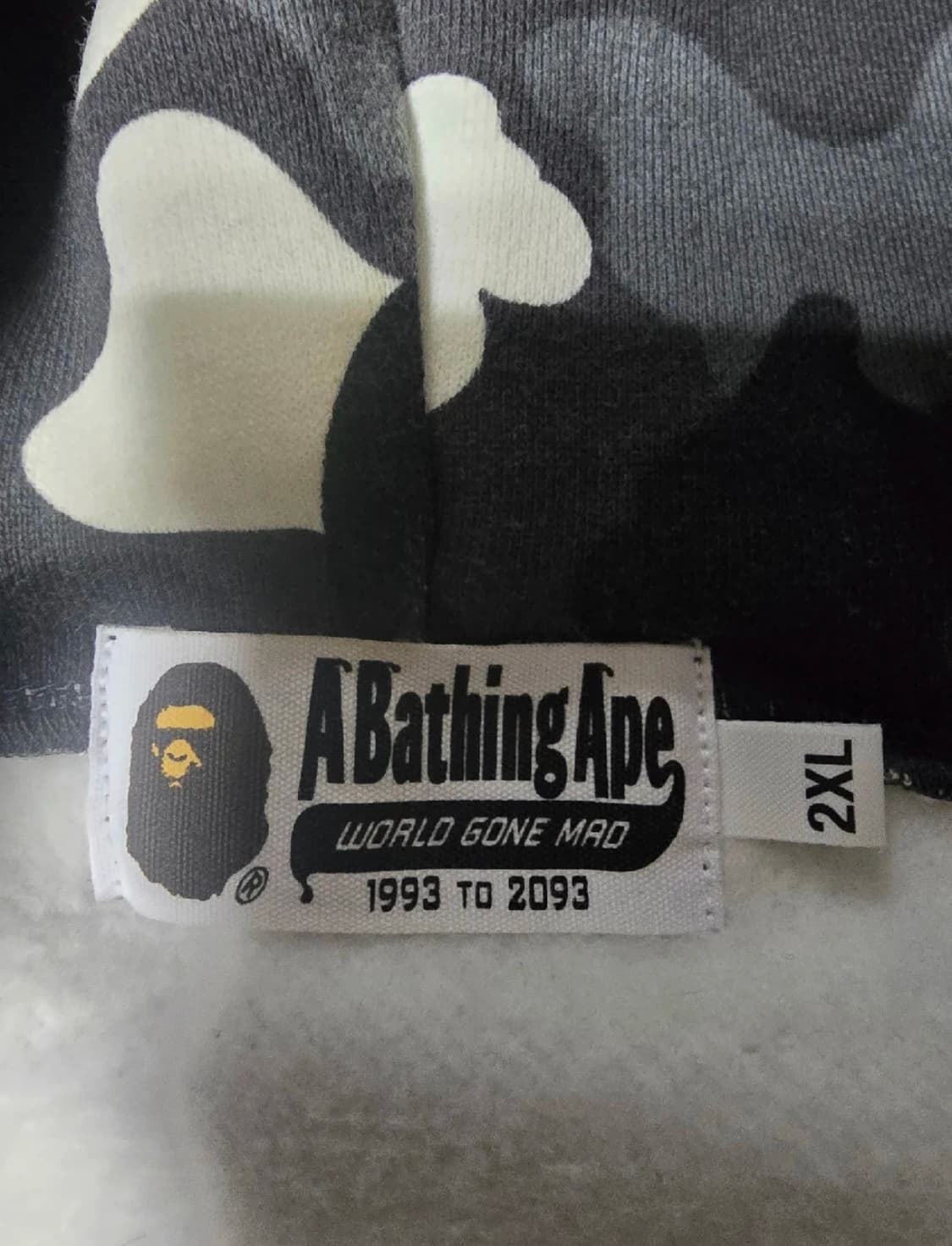 베이프 시티카모 샤크후드집업 상품이미지3