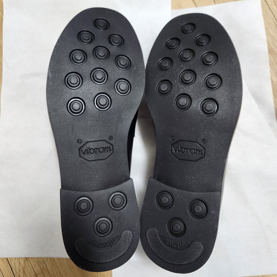 [새상품] 조셉트 모건 블랙 255mm 팔아요 상품이미지2