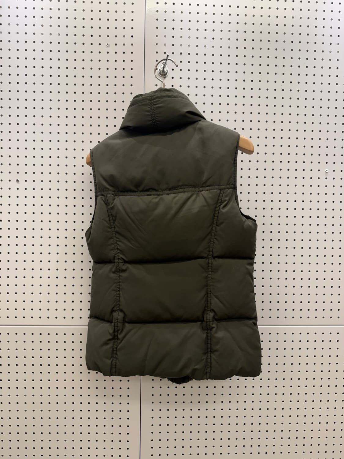 아베크롬비 여성 패딩조끼 카키 U1190 상품이미지3