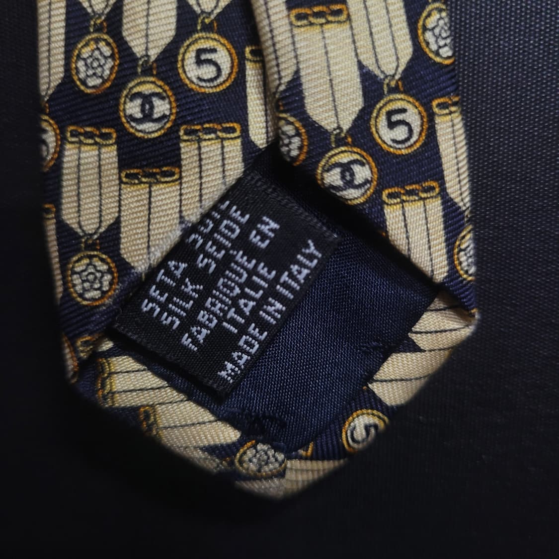 CHANEL 샤넬 아카이브 시그니처 로고 실크 넥타이 상품이미지7