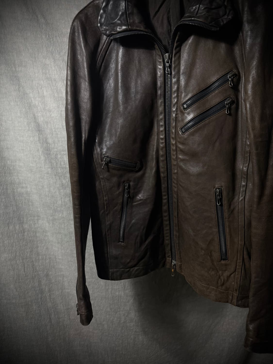 JULIUS Leather High-Neck Jacket 상품이미지4