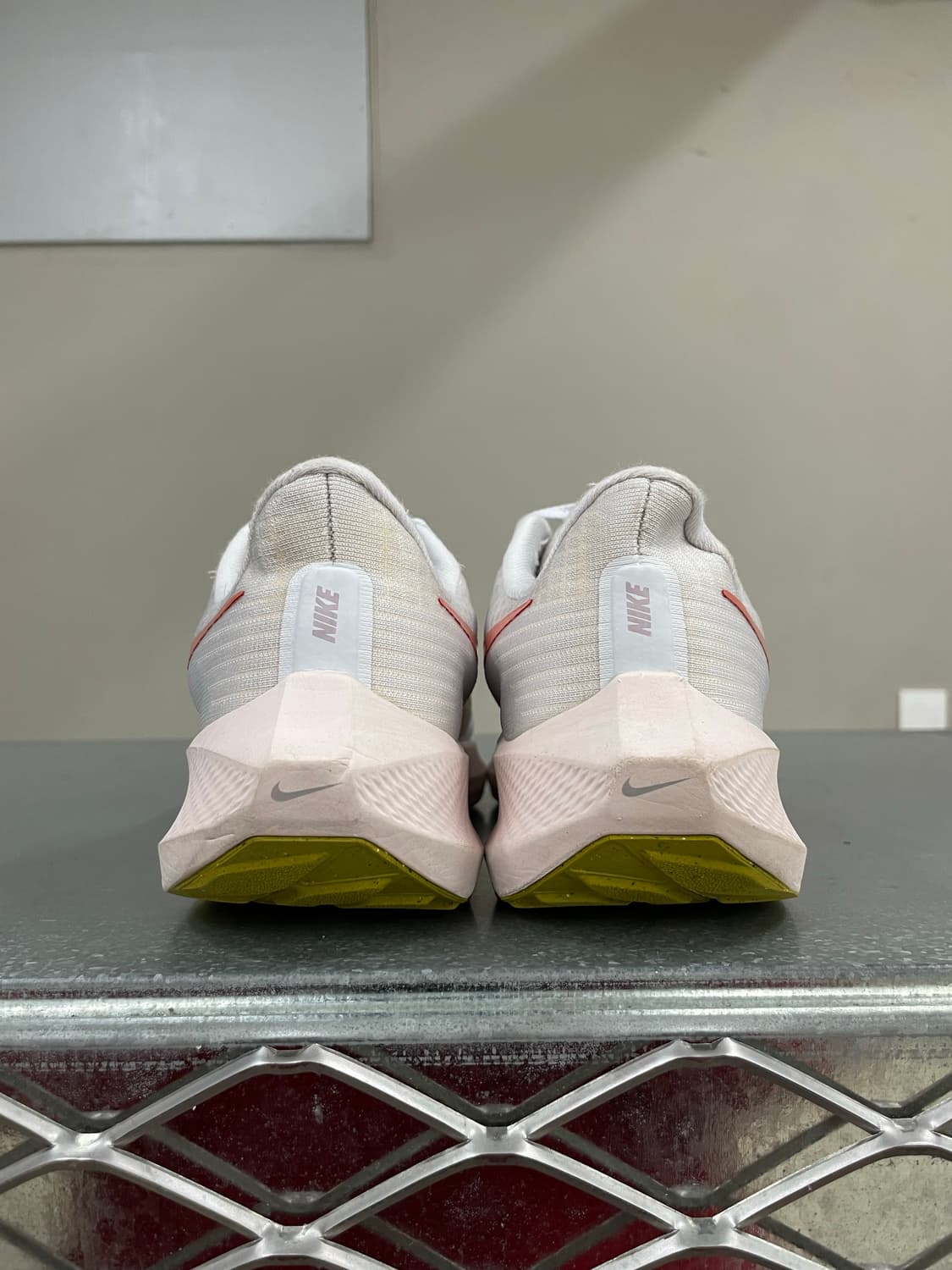 나이키 에어 줌 페가수스39 위스퍼 서밋 화이트 235 상품이미지3