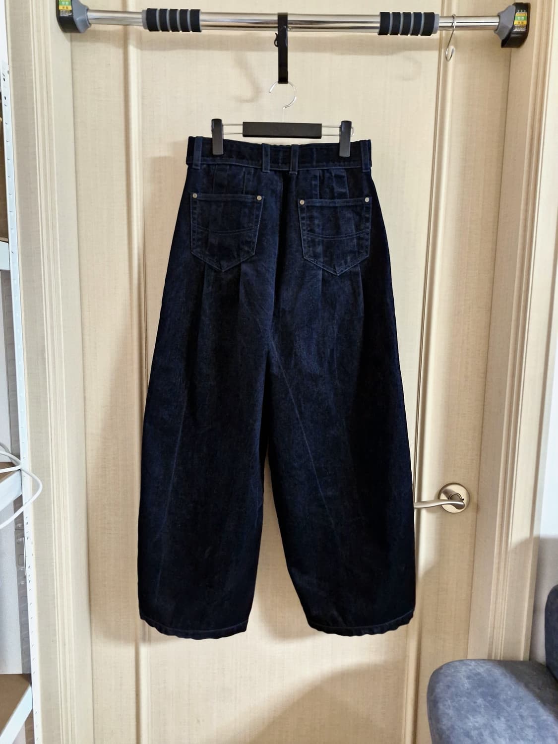 송지오 옴므 벨벳 커브 와이드 벨티드 데님 팬츠 네이비 상품이미지3