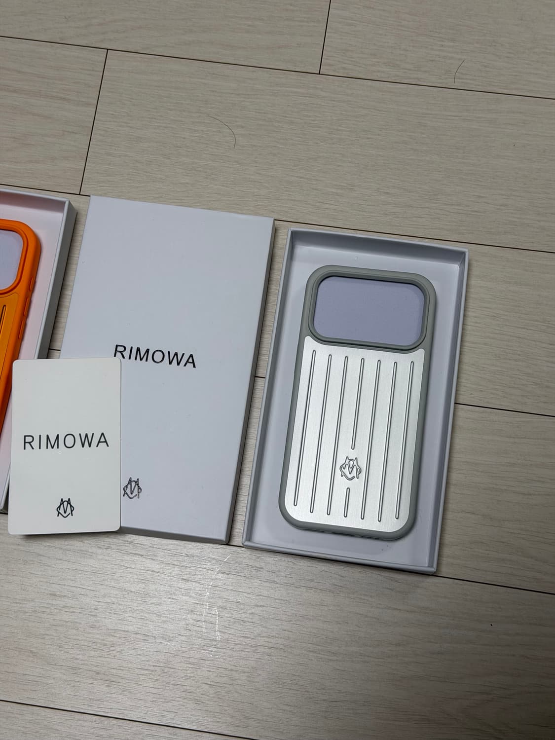 아이폰17프로 리모와 케이스 새상품 상품이미지3