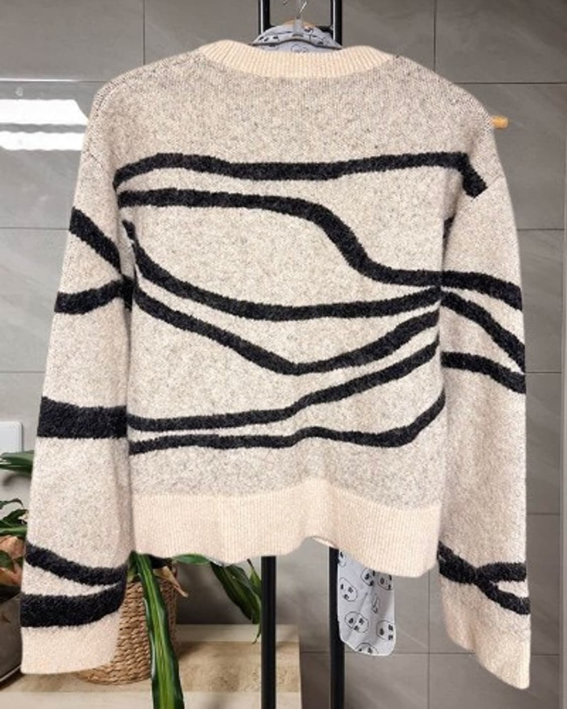 앤아더스토리 쟈가드 모헤어 니트  상품이미지5