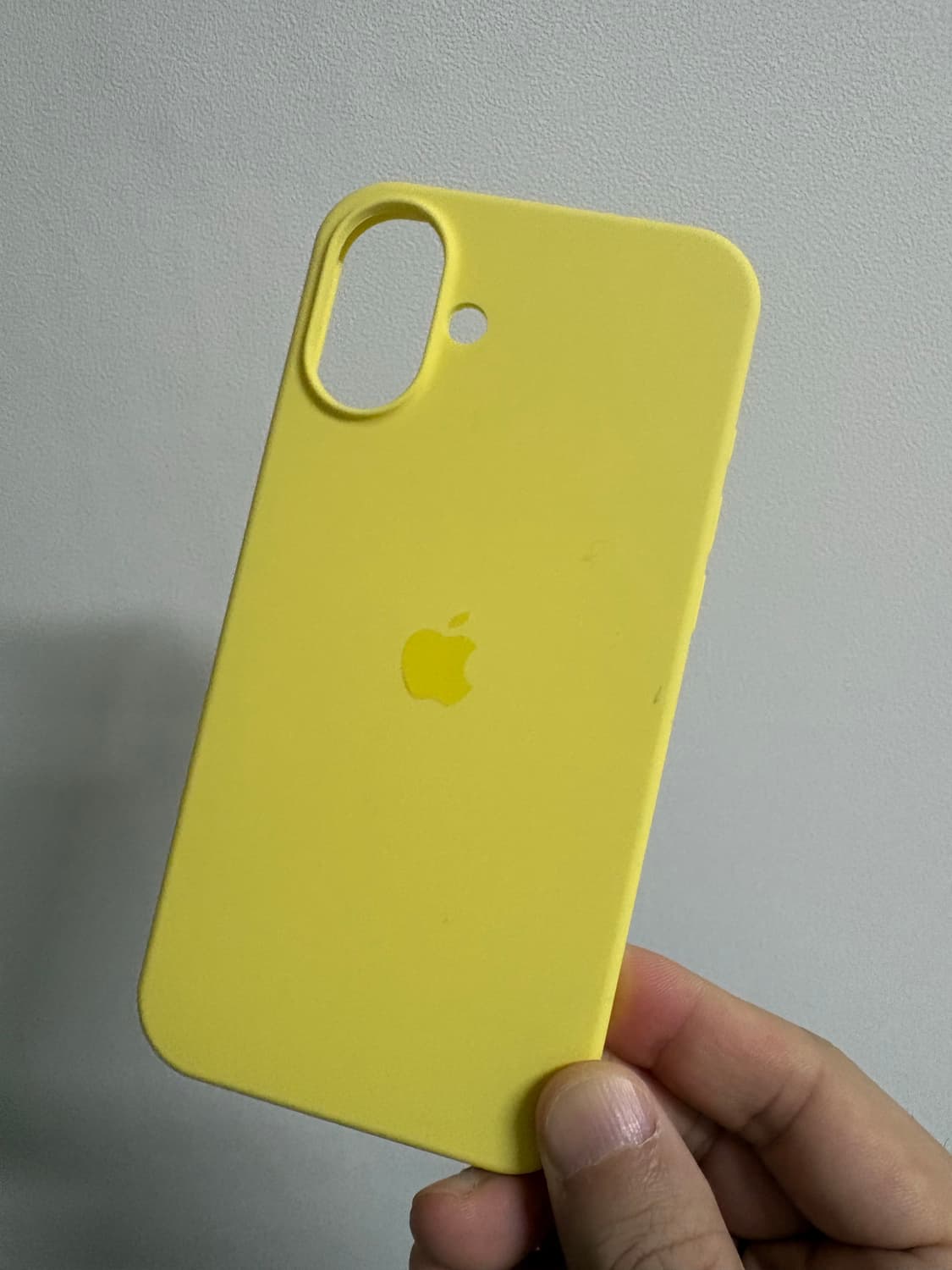 아이폰 16플러스 케이스 판매합니다 상품이미지1