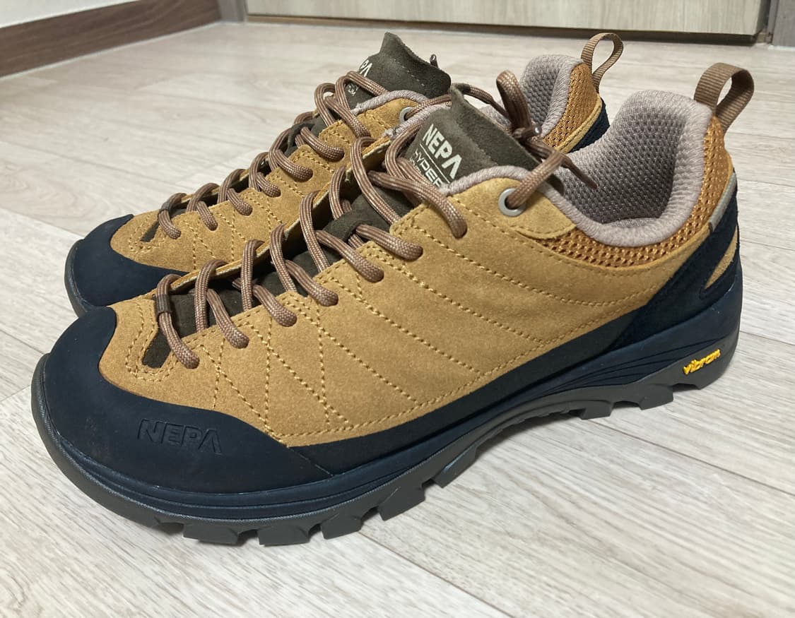 네파 트레킹화 255 판매 상품이미지1