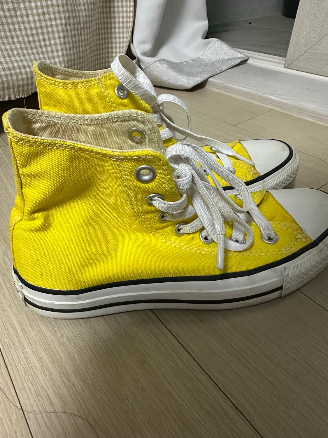 컨버스 하이 옐로우 230 상품이미지2