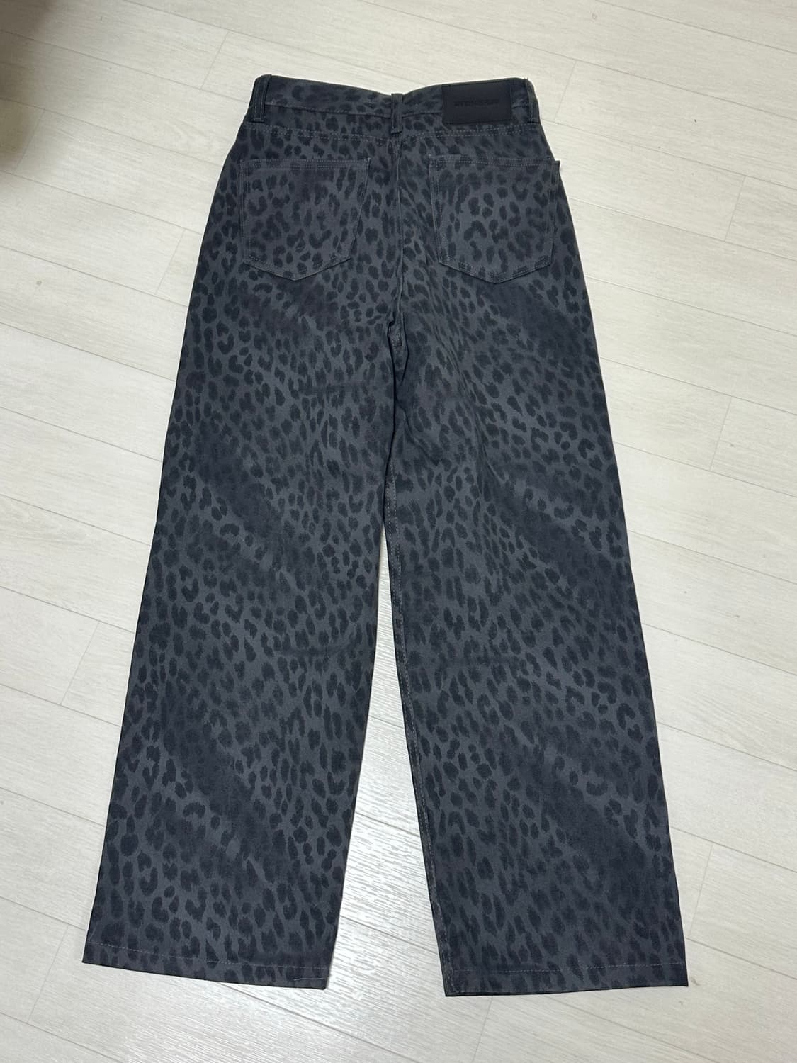 오피쉬 와이드 레오파드 팬츠 차콜 1사이즈 상품이미지9