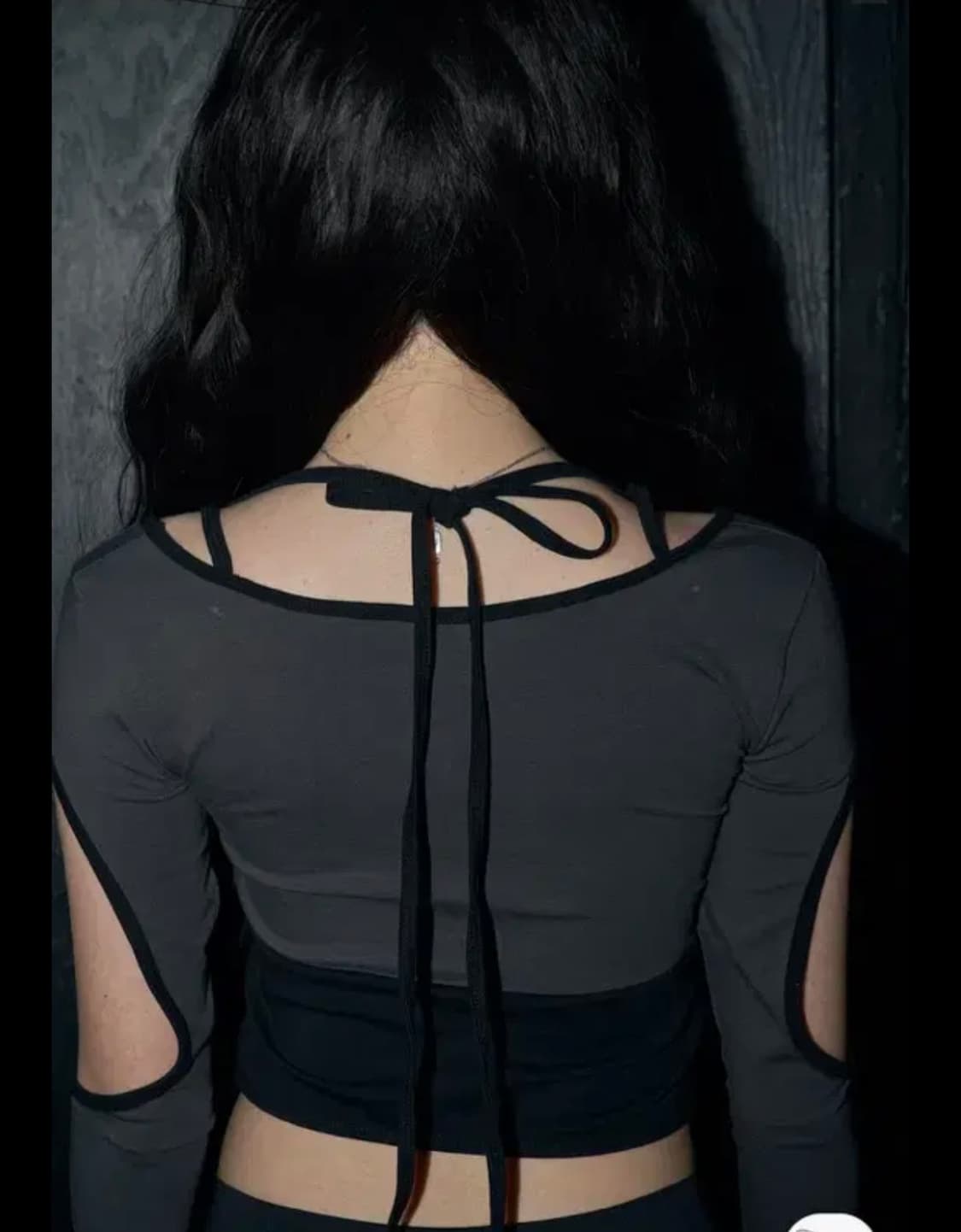 체리퀴리 스트링 서클  크롭탑 차콜 상품이미지3