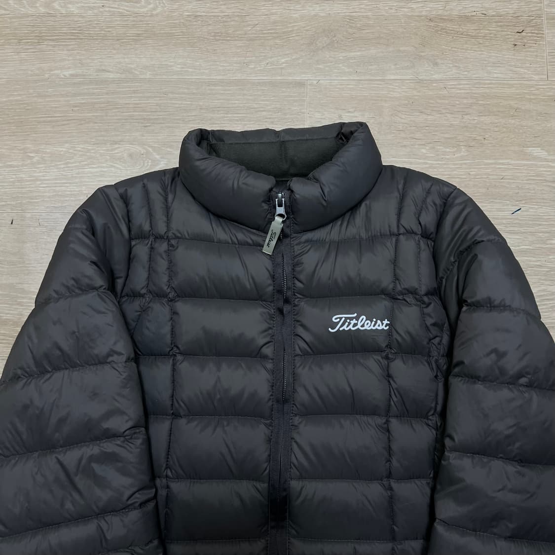 타이틀리스트 여성 골프웨어 덕다운 경량패딩 점퍼 [블랙] M/95 상품이미지2