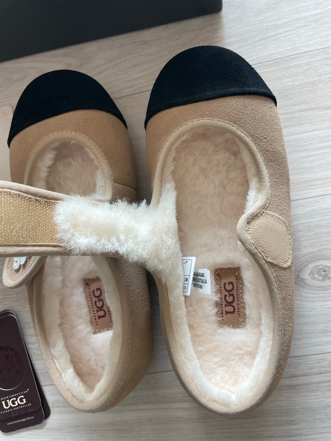 어그 투톤 메리제인 36 (새상품) 상품이미지3