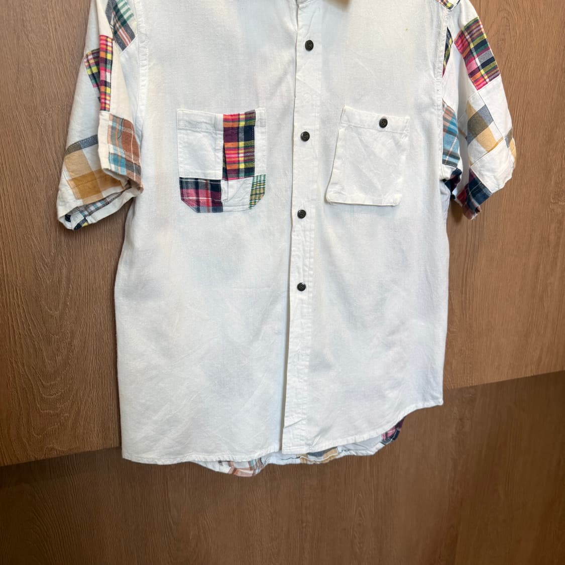 스플렌디드 새티스팩션 반팔 셔츠 패치워크 배색 포켓 디테일 아이보리 상품이미지4