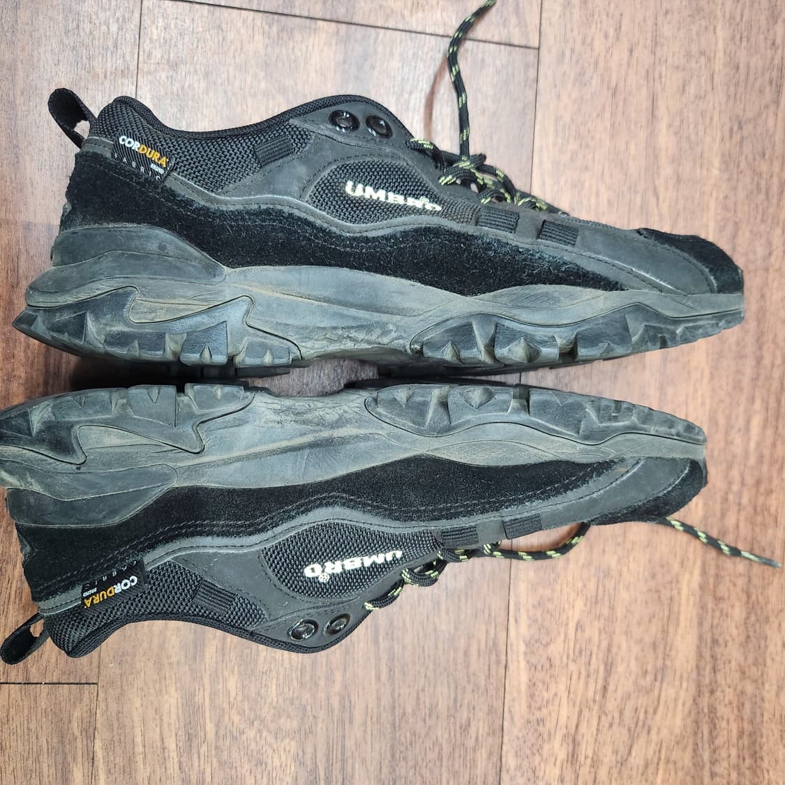 엄브로 범피 코듀라 운동화 US6.5(245) 상품이미지4