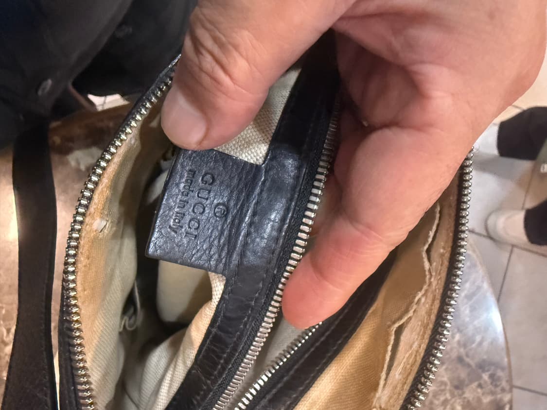 정품 구찌 인터로킹 G 크로스백 팝니다 상품이미지7