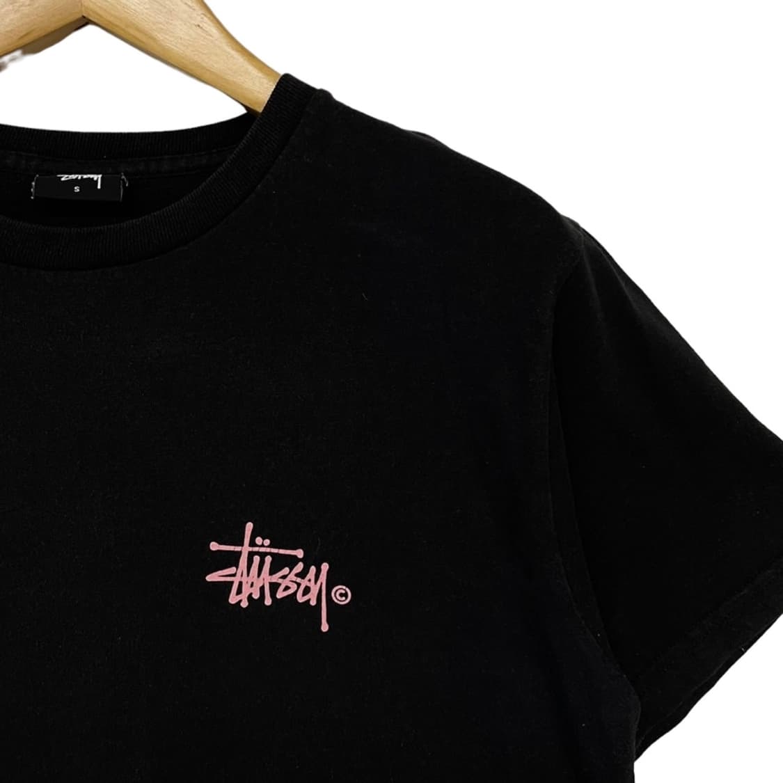 스투시 Stussy 베이직 핑크 로고 반팔 티셔츠  상품이미지4