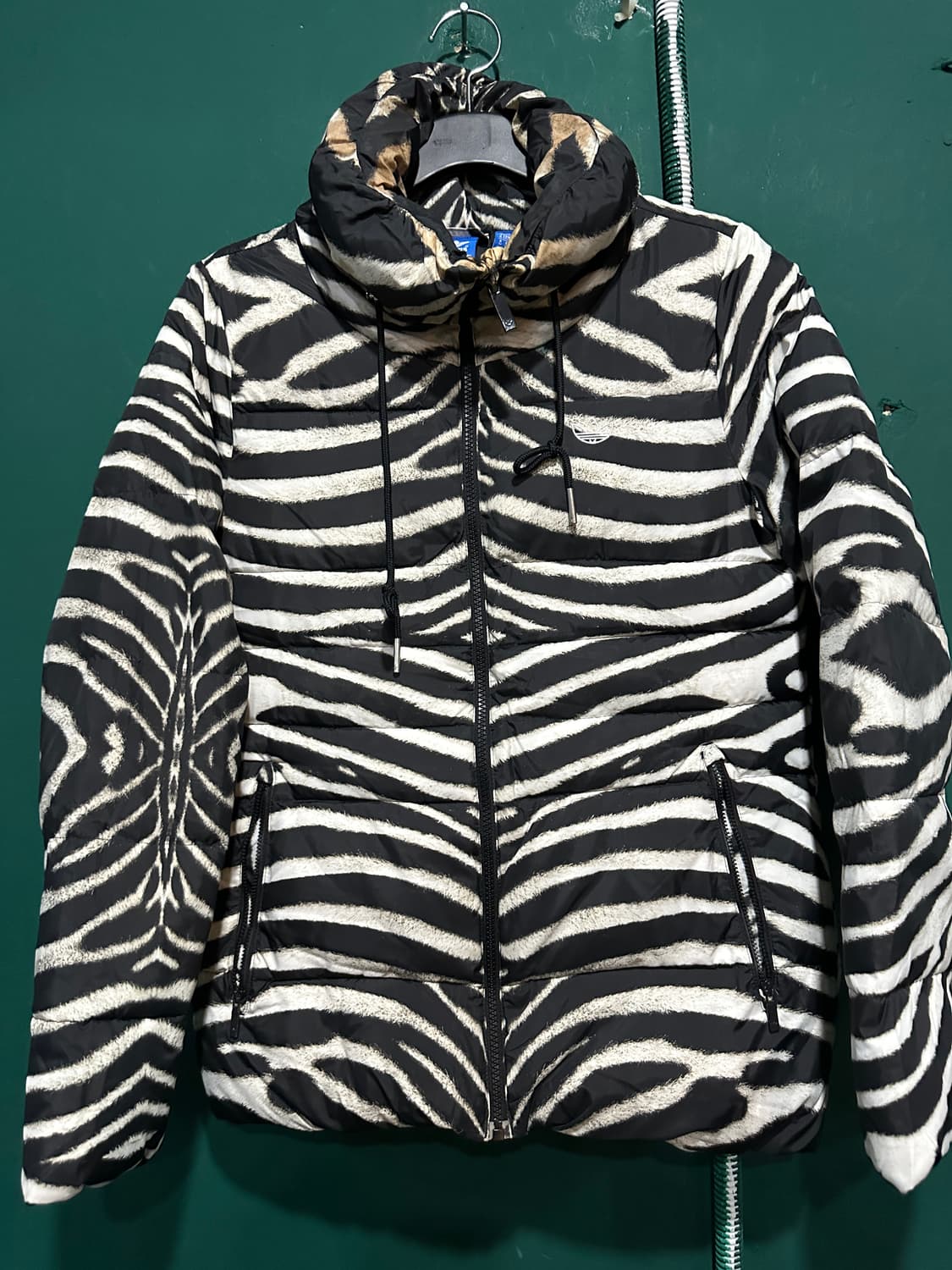 아디다스 지브라 패딩 M 상품이미지1