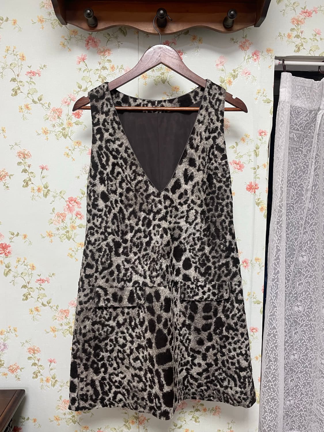 레오파드 브이넥 슬리브리스 원피스 상품이미지1