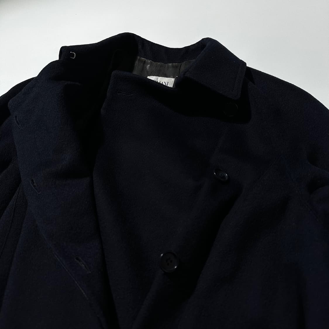 아르마니 꼴레지오니 캐시미어 100% 히든버튼 로브 더블 코트 네이비 상품이미지7