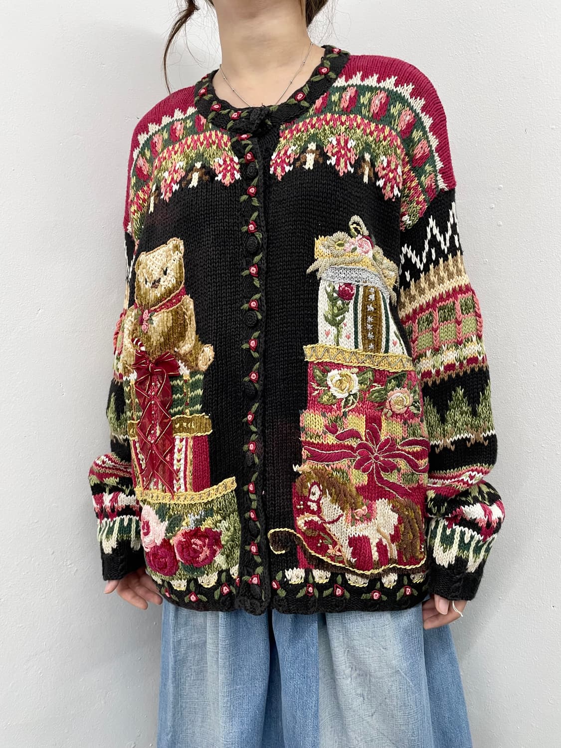 티아라 홀리데이 베어 디테일 자수 가디건 상품이미지3