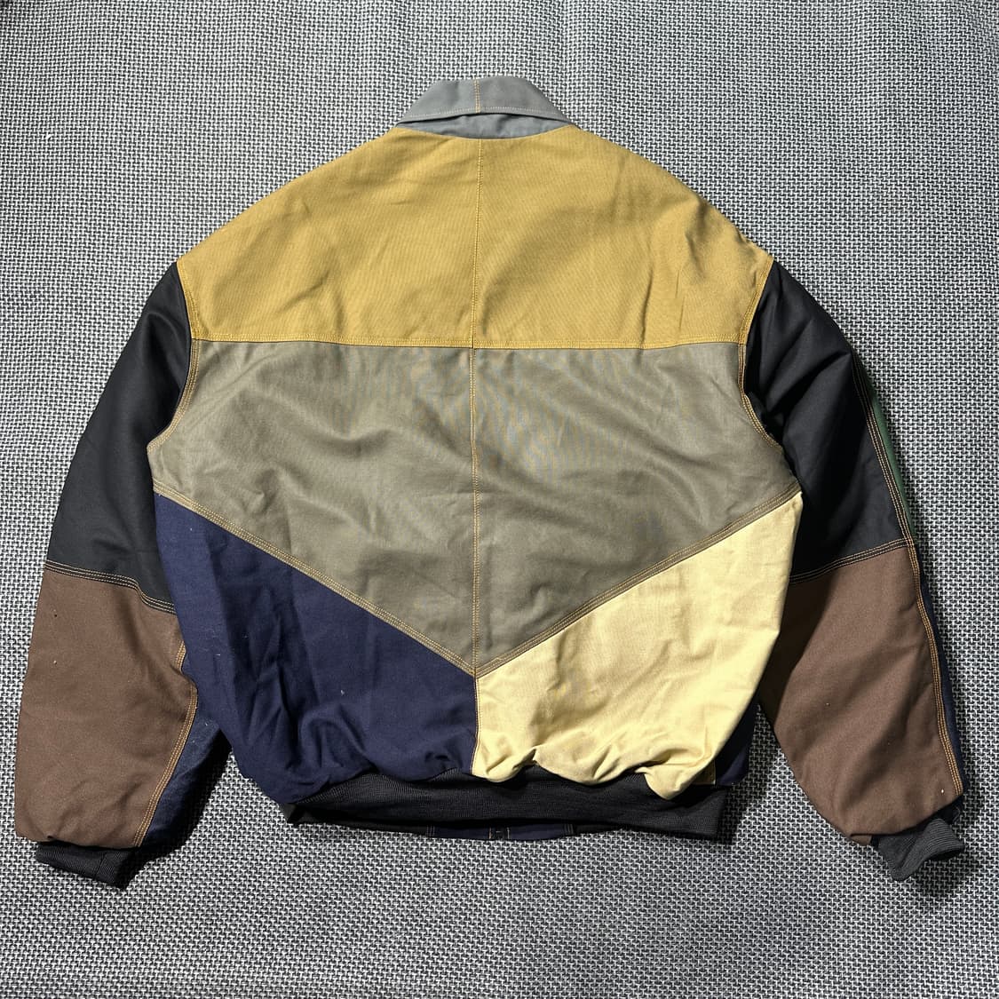 칼하트 리메이크 자켓 상품이미지6