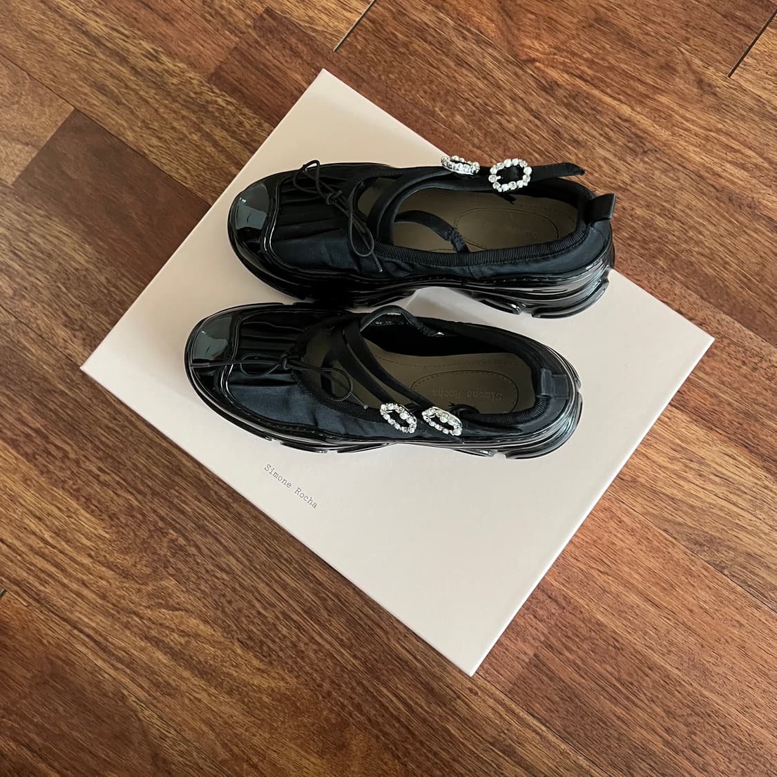 시몬로샤 크리스털 임벨리시드 새틴 플랫 슈즈 36 상품이미지3