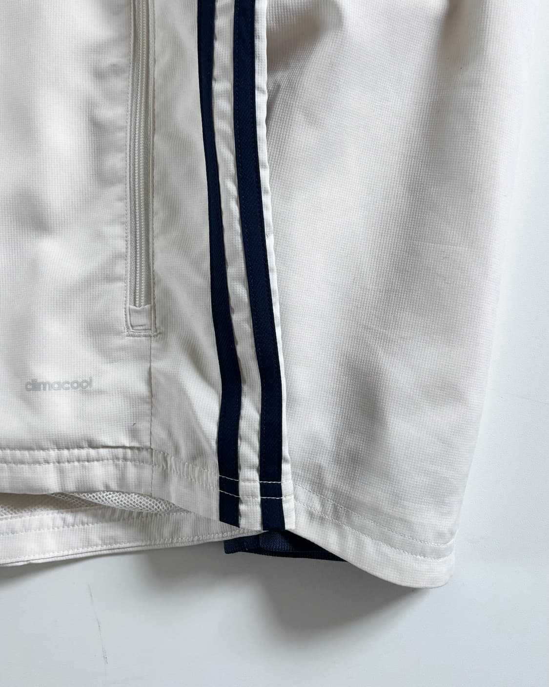 Adidas 아디다스 맨체스터유나이티드 크림 네이비 컬러 후드 바람막이  상품이미지6