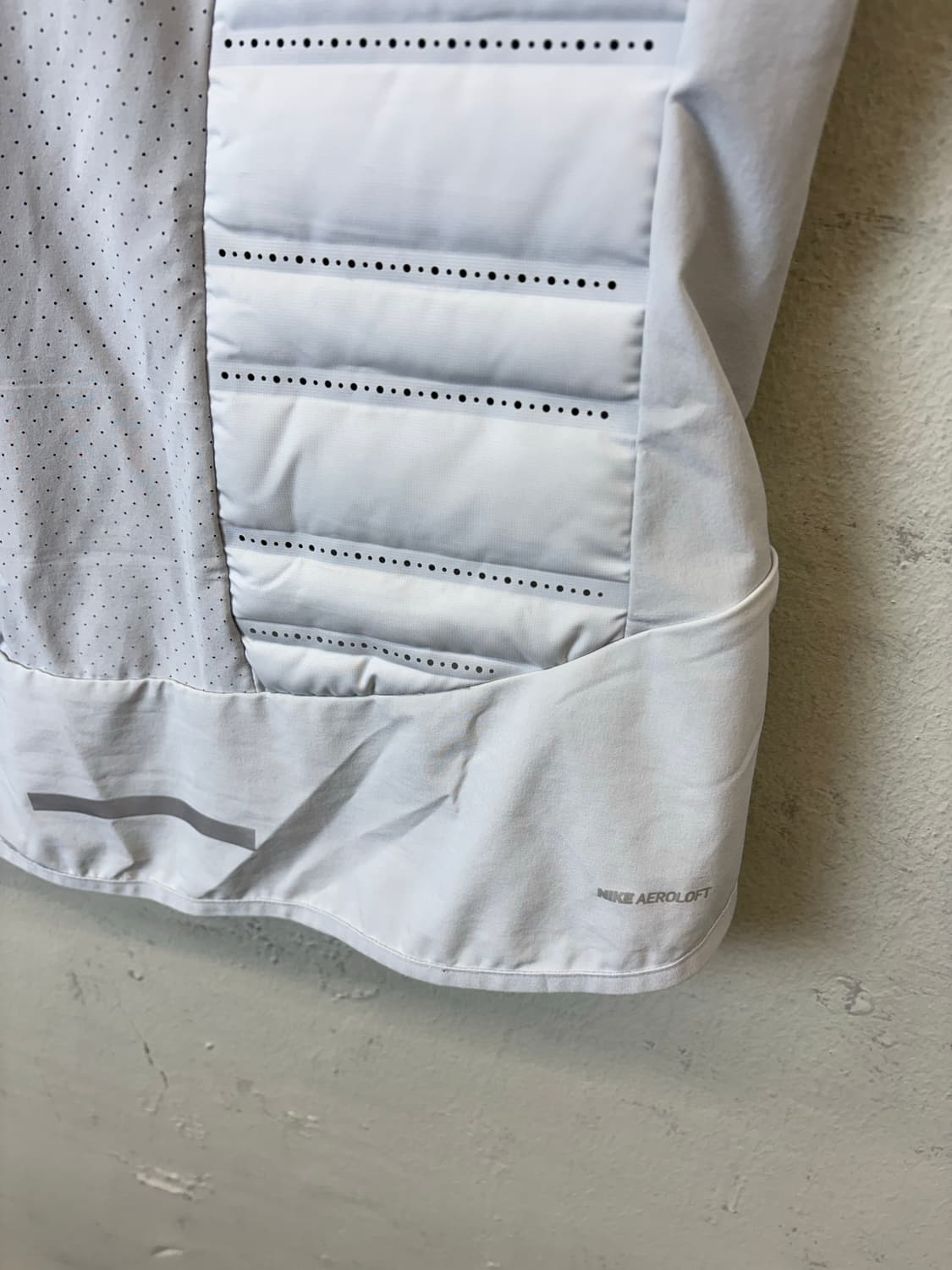 나이키 에어로로프트 구스다운 러닝 경량패딩 상품이미지7