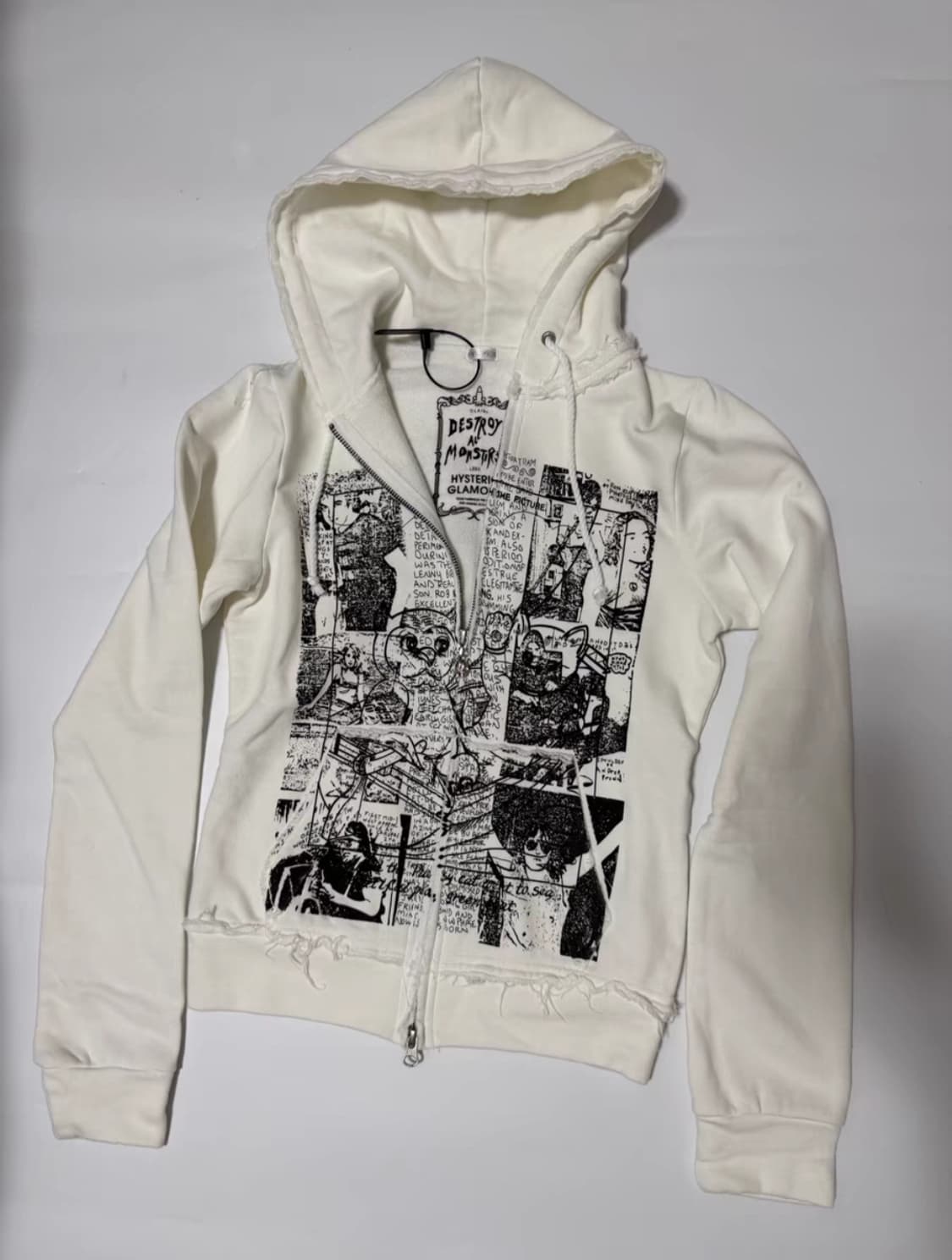 히스테릭글래머 디스트로이 올 몬스터스

후드집업 상품이미지1