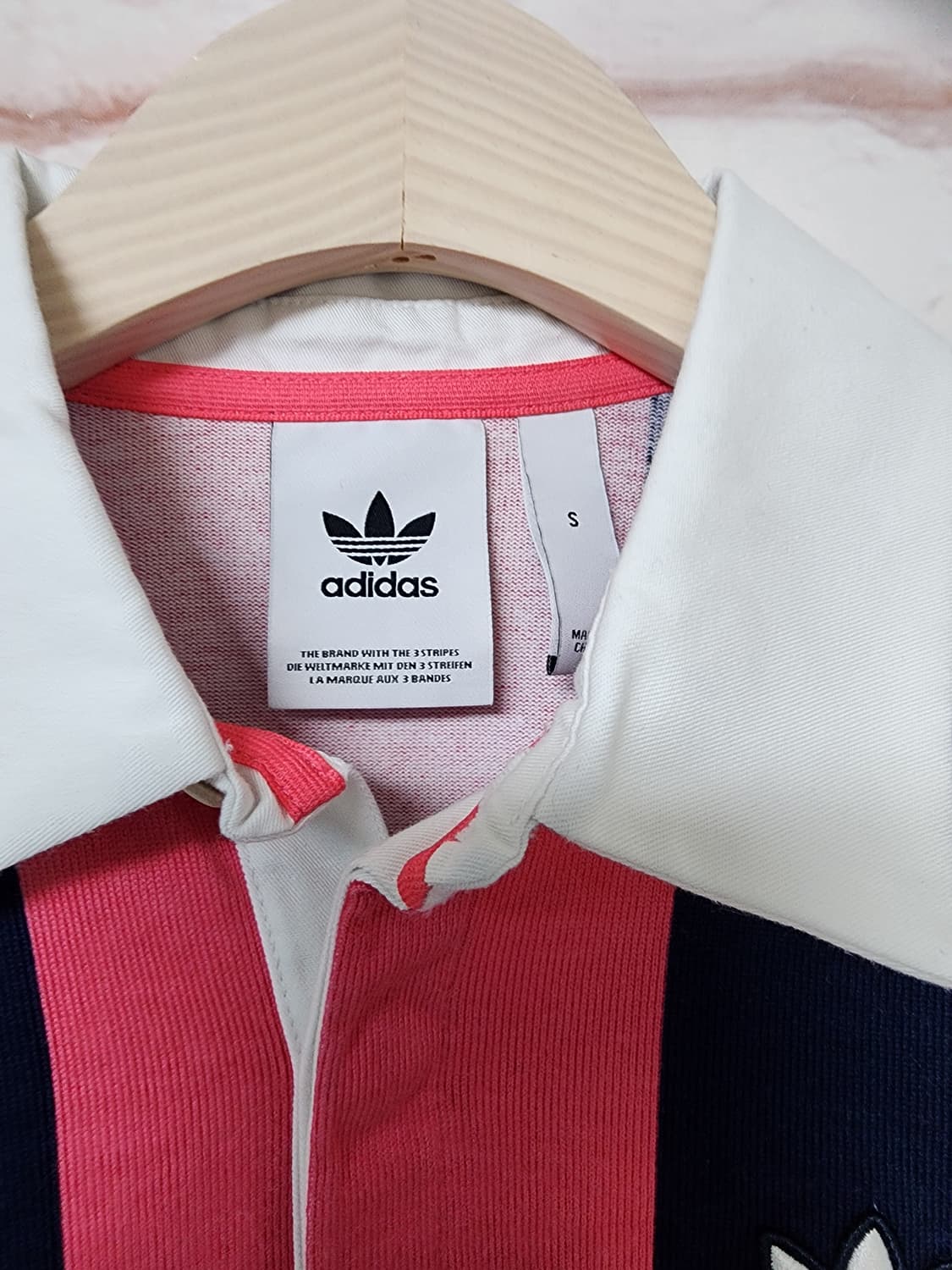 아디다스 핑크 스트라이프 럭비티 상품이미지8