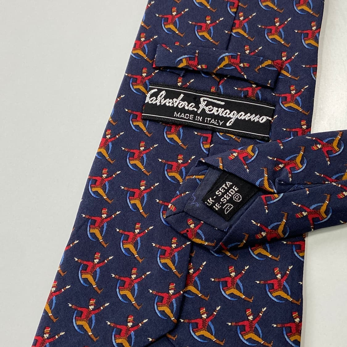 페레가모(Ferragamo) 명품 정품 넥타이 상품이미지5