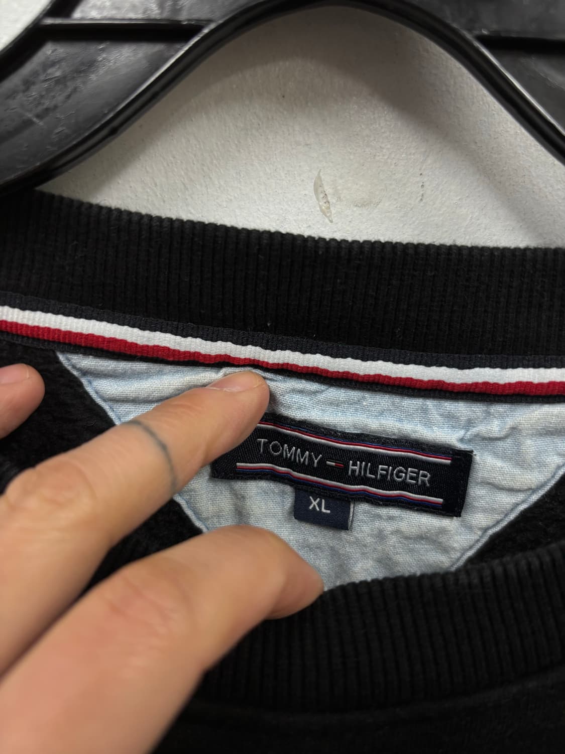 타미힐피거 로고 맨투맨 상품이미지4