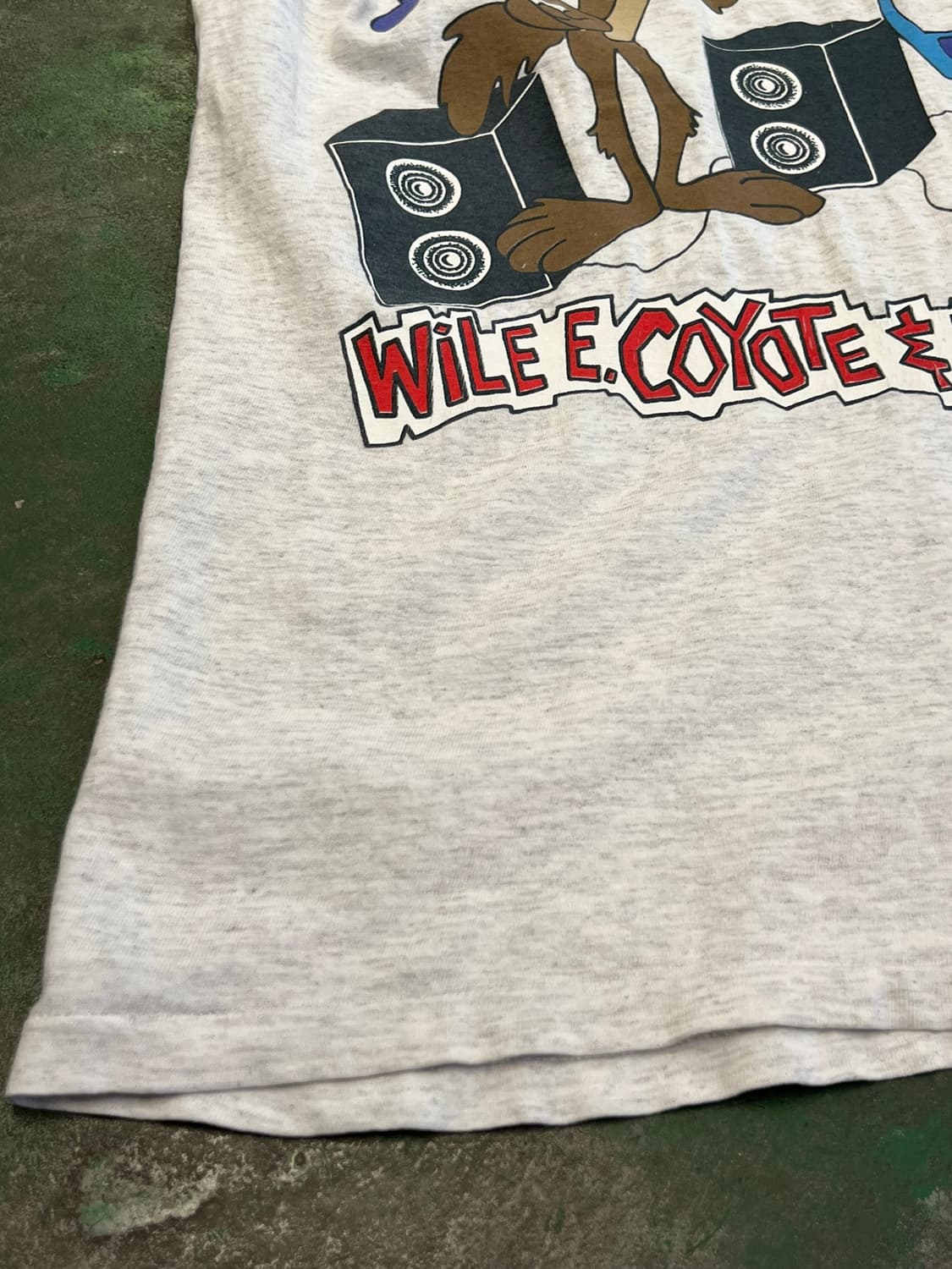 90's [2XL] 루니툰즈 코요테 로드러너 싱글스티치 티셔츠 상품이미지4