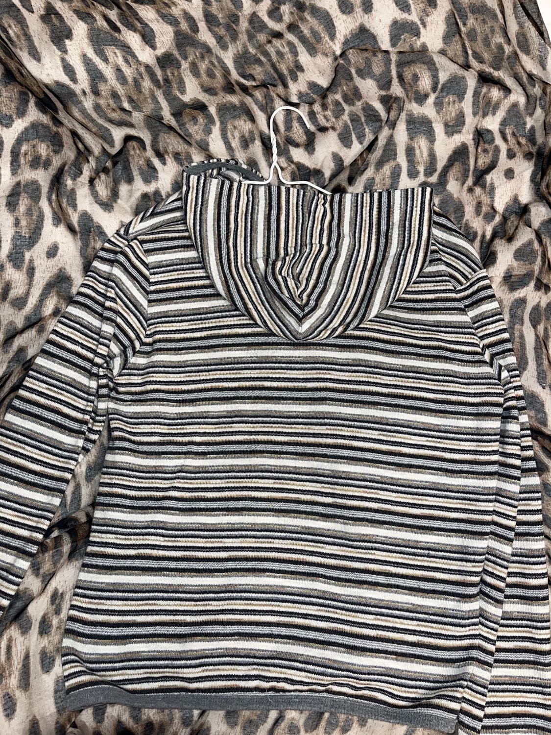 에이이에이이 후드티 상품이미지4