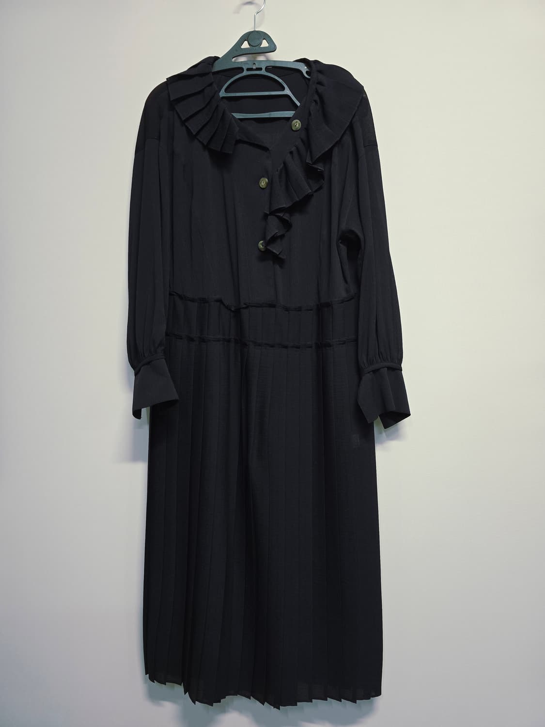 시스템 플리츠 롱원피스 프릴 카라 상품이미지1