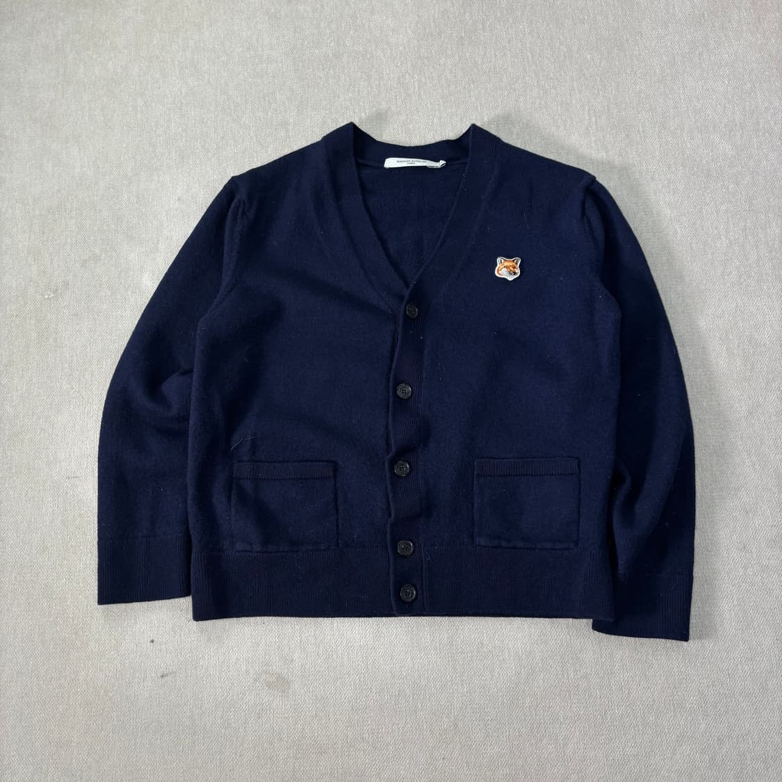 W 90 메종키츠네 백화점텍 울 가디건  상품이미지1