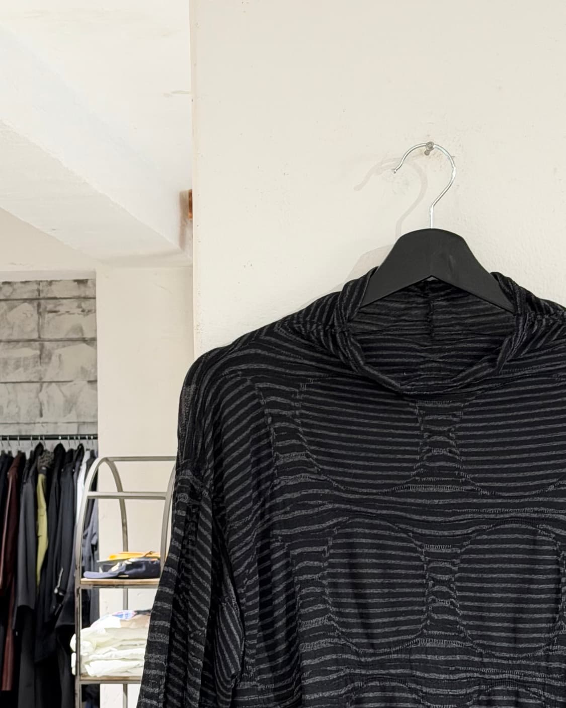 이세이 미야케 하트 차콜 하이넥 니트 원피스 상품이미지2