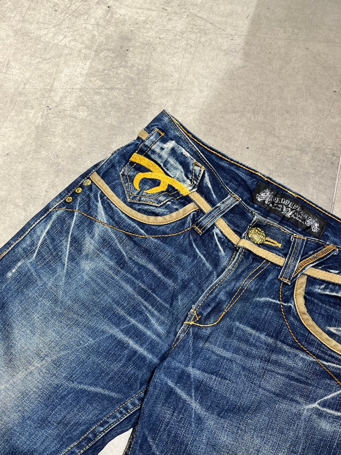 RED PEPPER 락펑크 천사 날개 자수 패치 와이드 데님 상품이미지10