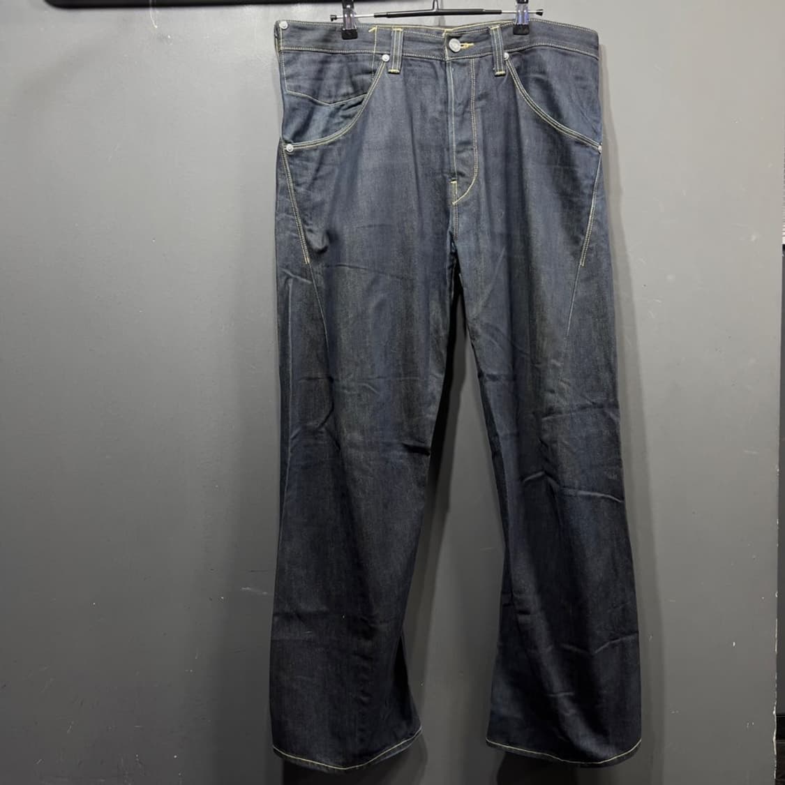 리바이스 엔지니어드 데님팬츠 상품이미지1