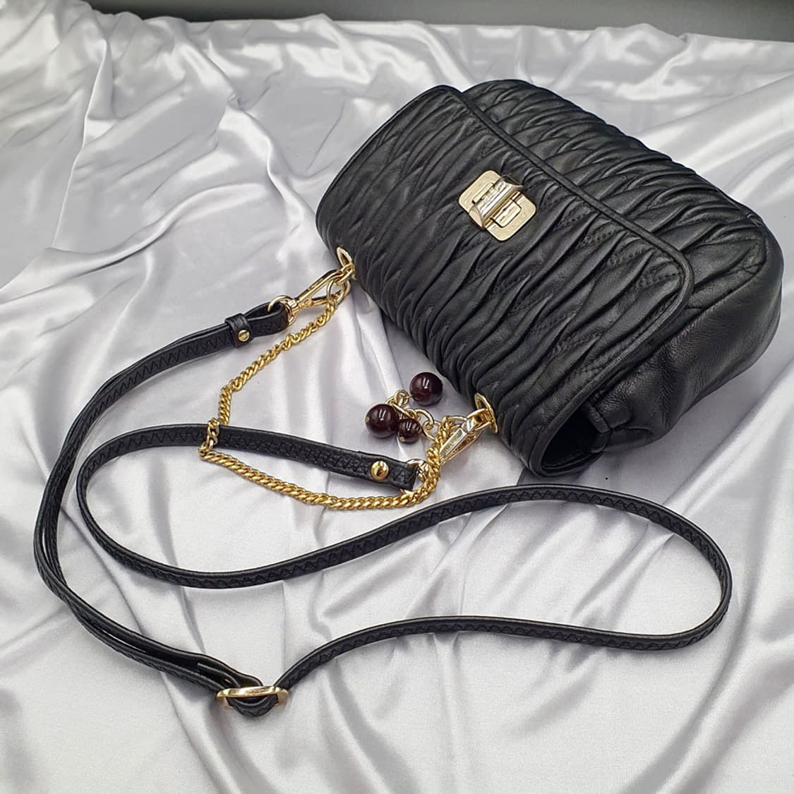 닥스 체인장식 가죽 숄더백 크로스백 중고 가방 은피아노 상품이미지7