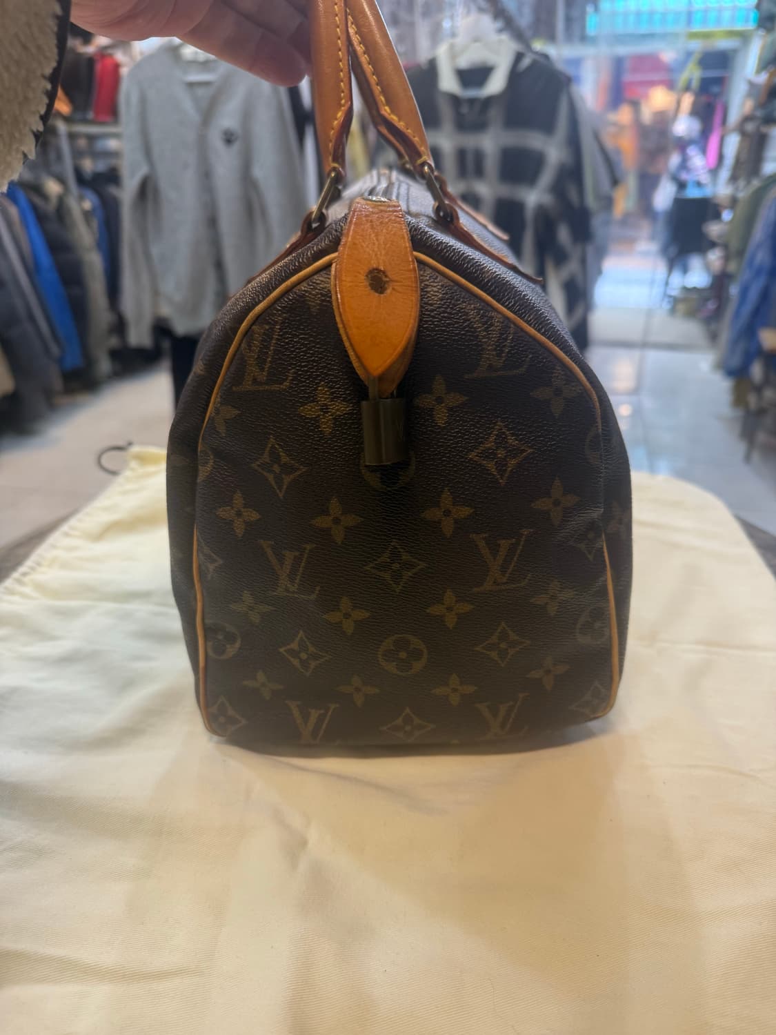 정품 루이비통 스피디30 팝니다 상품이미지2