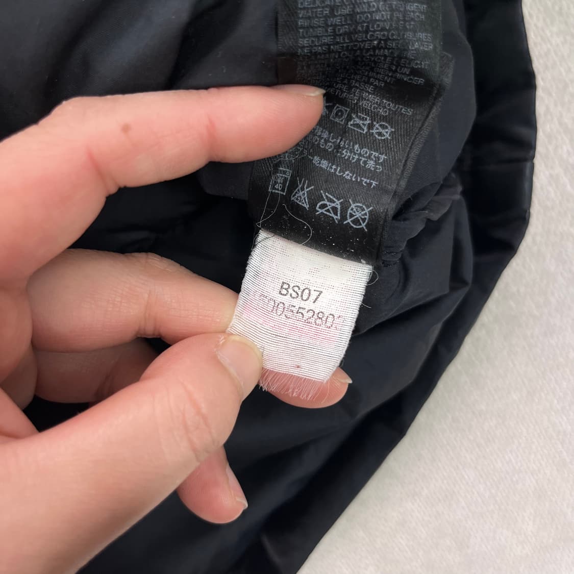 100 노스페이스 센터로고 600 경량 패딩 상품이미지10