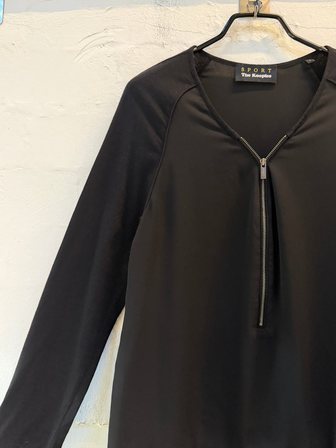 The Kooples 더쿠플스 스포츠 하프 집업 탑 1 상품이미지3