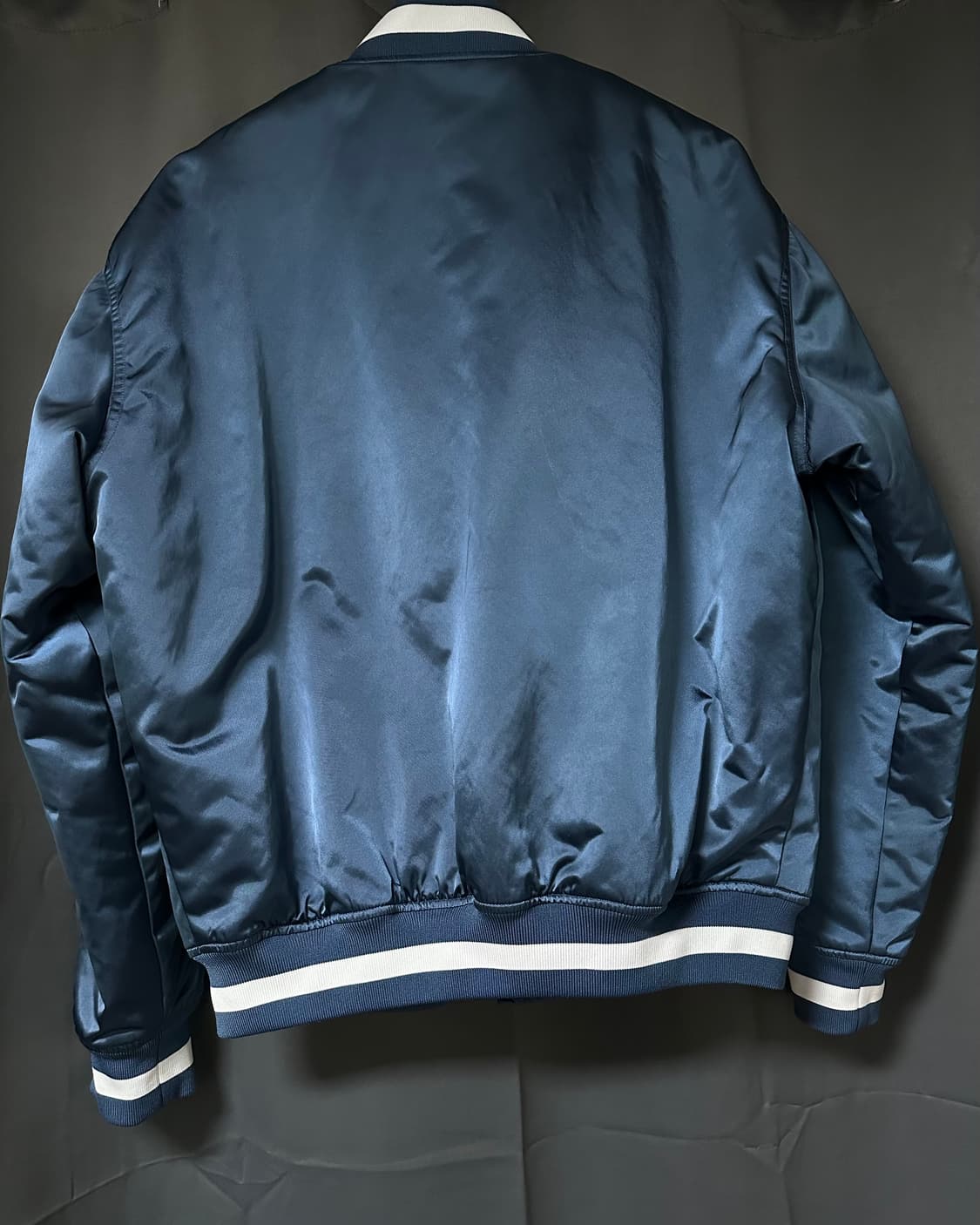 칼하트 WIP 스타디움 자켓 상품이미지2