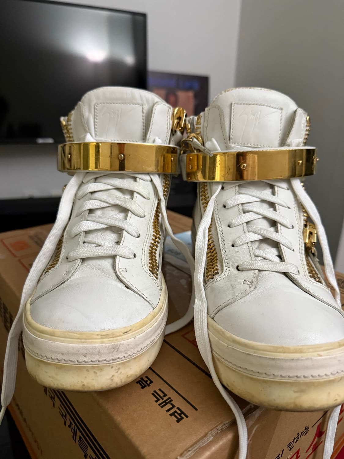 쥬세페 자노티 화이트 하이탑 스니커즈 41 1/2 상품이미지1