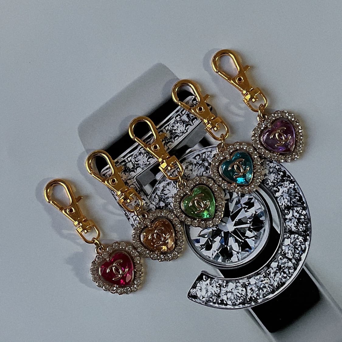 샤넬 하트캔디 크리스탈 골드 키링 상품이미지3