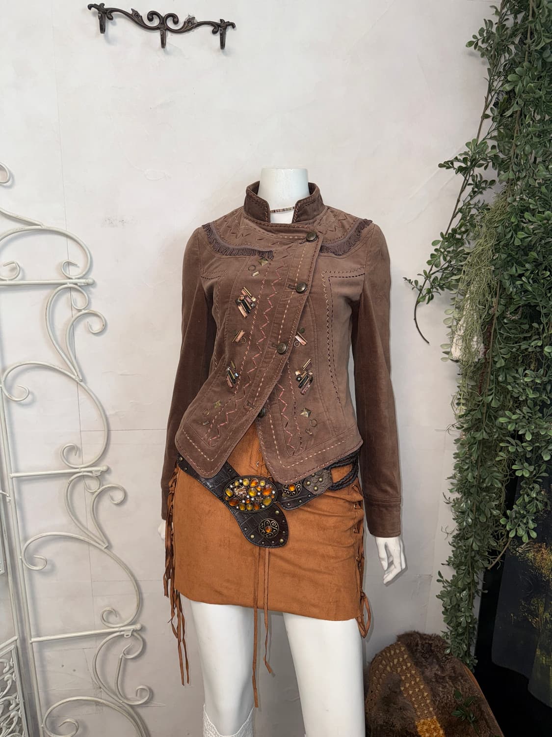 Brown western cubic tassel velvet jacket 상품이미지4
