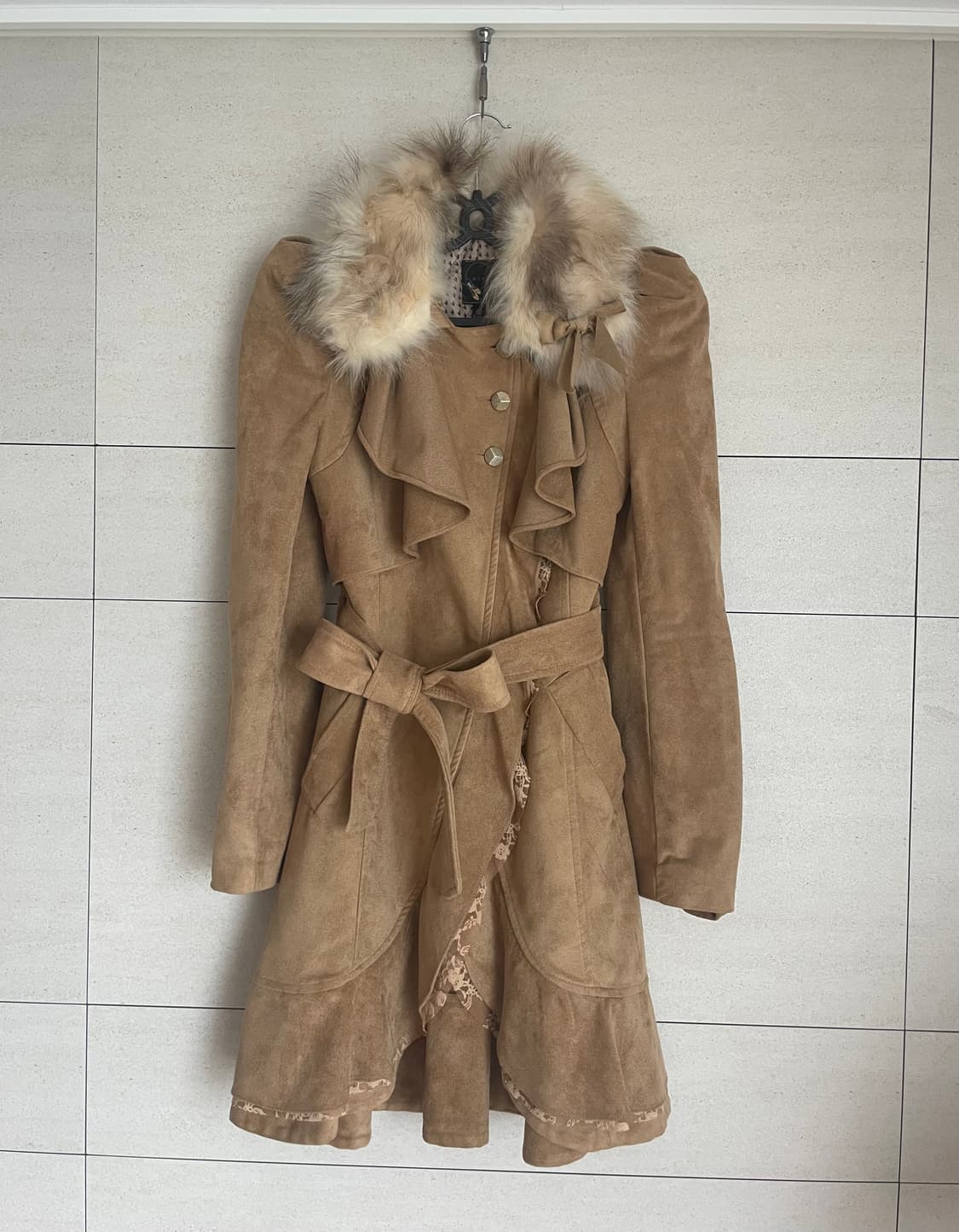 퍼 프릴 리본 원피스 코트 갸루 핀터 리즈리사 엑시즈팜 마즈 상품이미지2