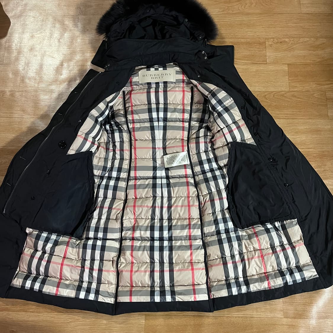 [여44-마른55] 버버리 폭스퍼 구스패딩 상품이미지9